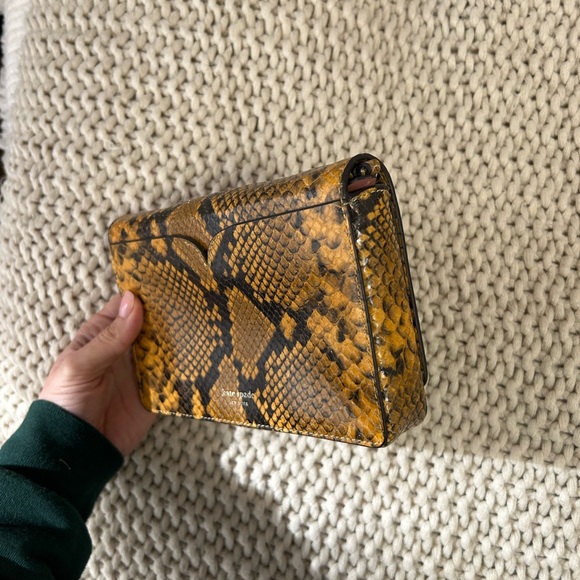 Kate Spade crossbody with chain strap - Picture 11 of 11